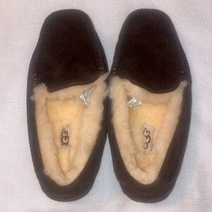 Brown UGG Kids’ Ascot Slippers Size 13